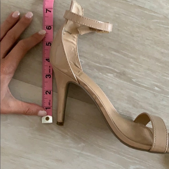 Heels - Picture 6 of 8